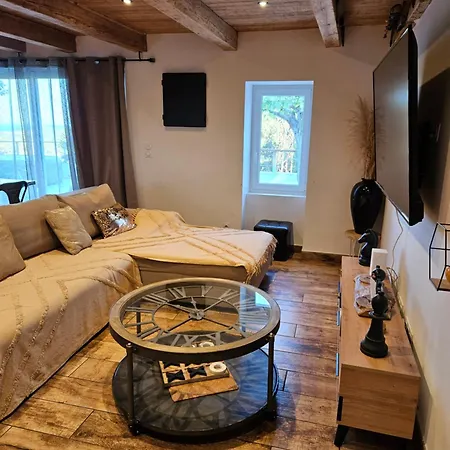 Maison Au Coeur Du Maquis * 维琪奥港